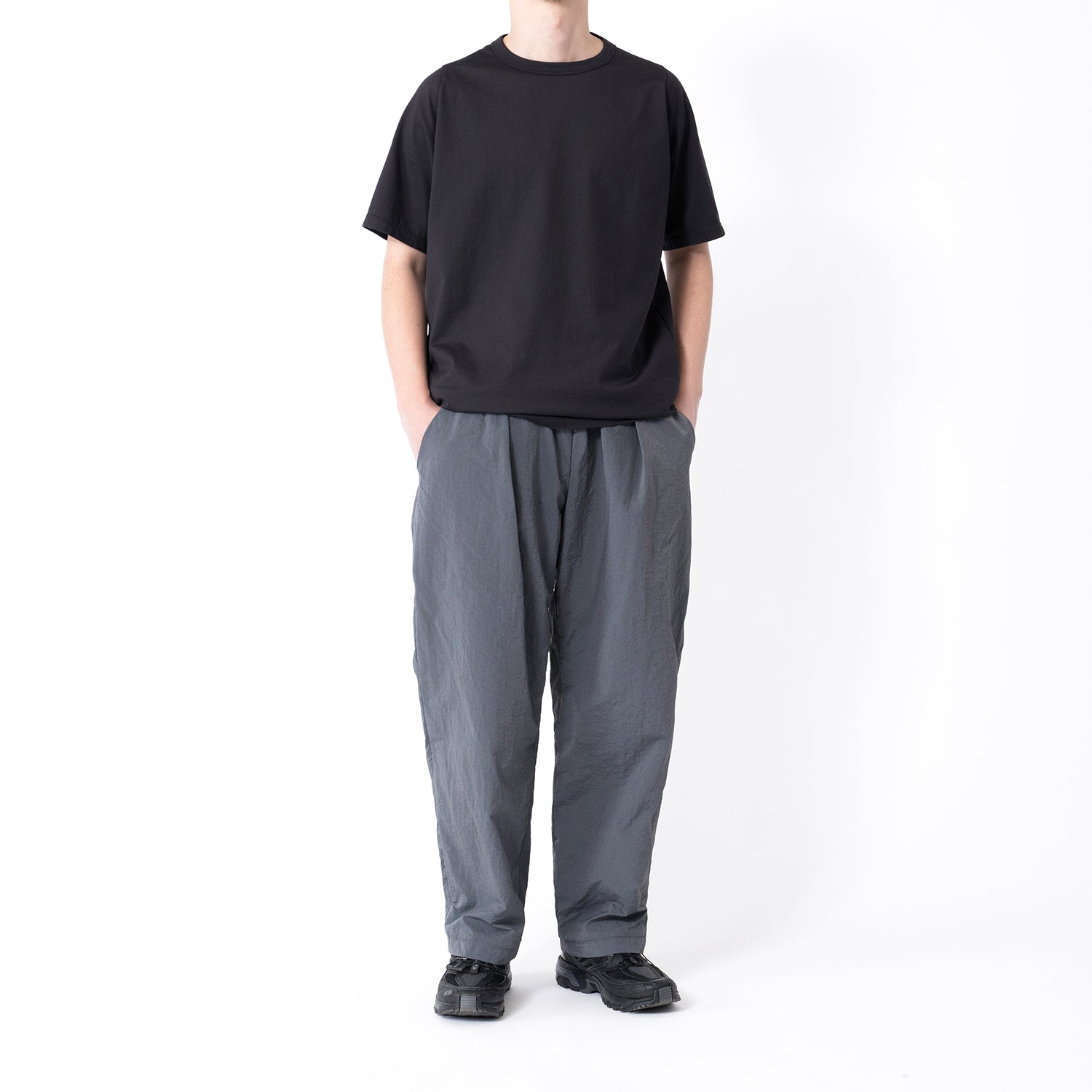 極美品 teatora wallet pants packable TEATORA」(テアトラ)WALLET PANTS PACKABLE -DEEP NAVY-